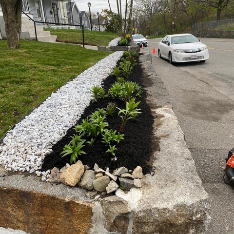 G&G LANDSCAPING SERVICES LLC