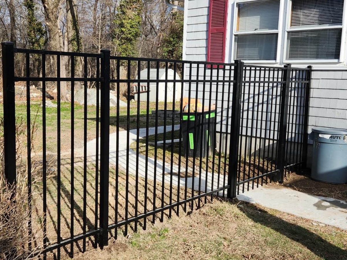 G&G LANDSCAPING SERVICES LLC